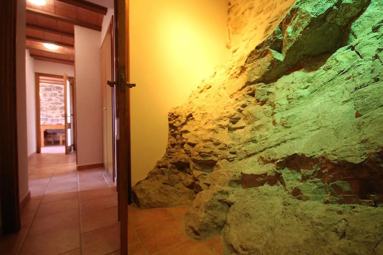 Cal Pouaire - 2 Apartments With Stunning Views Fontllonga